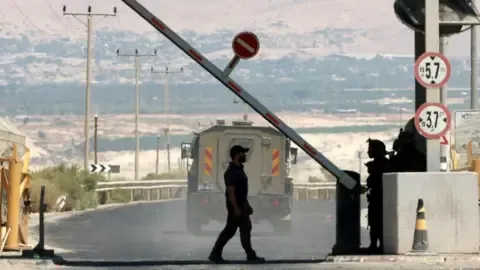 Two Individuals Killed in Attack Near Jordan-West Bank Checkpoint, IDF Reports