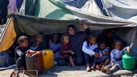 Devastating Conditions across northern Gaza while Israeli Forces Advance
