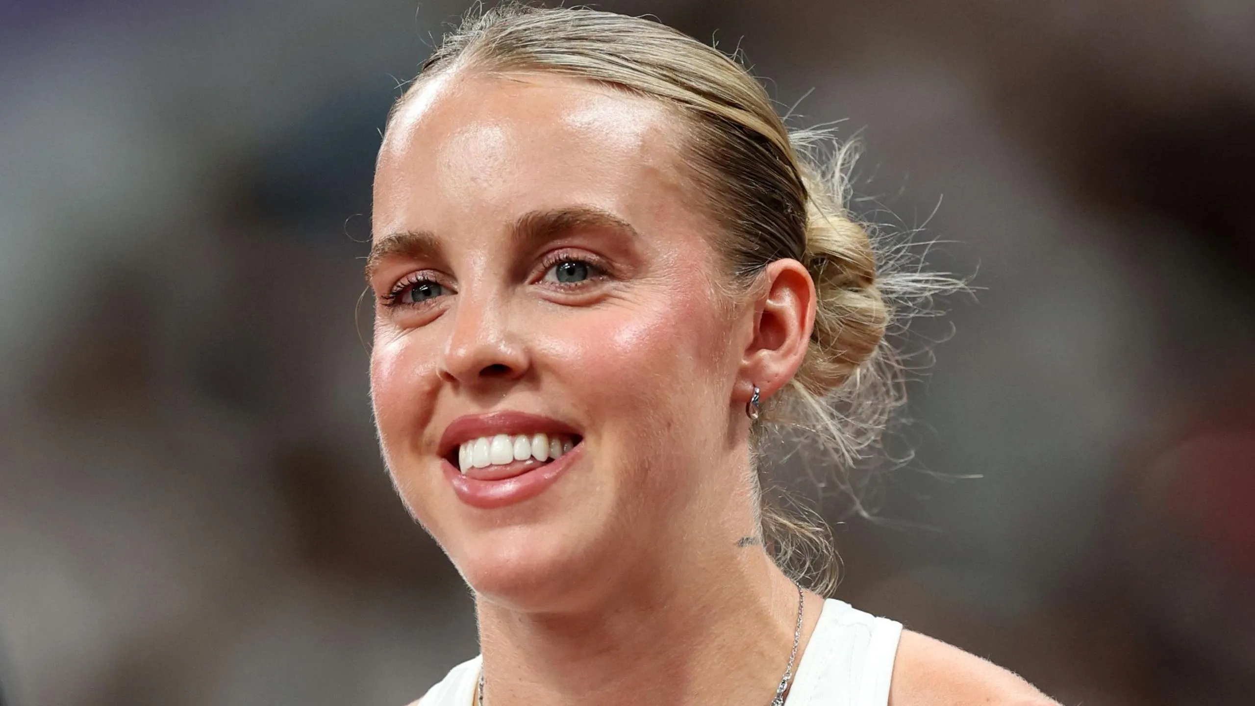 The British star Begins World Title Campaign with Victory
