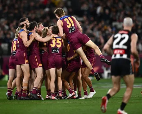 The Lions Demolish Collingwood to Earn Grand Final Battle Against The Cats